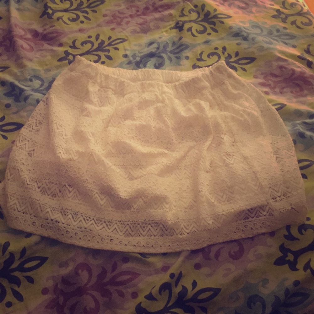 Lace mini skirt